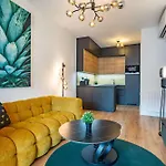 - Luxy - Garage Lägenhet Budapest